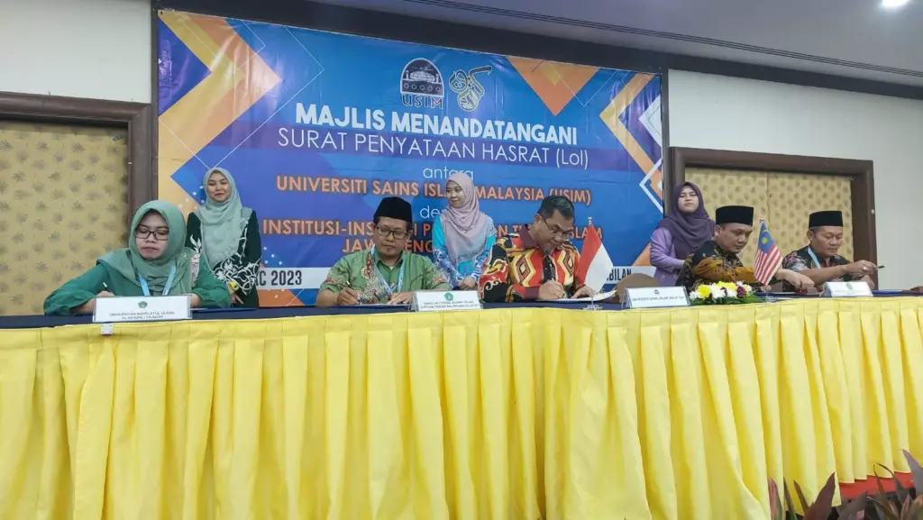 Konfrensi Perguruan Tinggi Swasta Jawa Tengah - di Malaysia